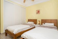 Apartamento en Carvoeiro - Carvoeiro Apartment 7A | professionally cleaned | 2-bedroom apartment | gated complex | communal pool | close to Carvoeiro