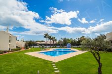 Apartamento en Carvoeiro - Carvoeiro Apartment 7A | professionally cleaned | 2-bedroom apartment | gated complex | communal pool | close to Carvoeiro