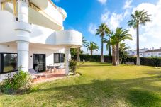 Apartamento en Mijas Costa - Antares I Jardin de Calahonda | Hermosa vista al jardín