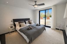 Villa à Marbella - La Corsa Marbella - Luxury 5 bed/bath villa with private pool, jacuzzi