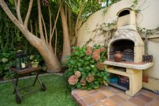 Maison à Santa Brígida - House with cozy garden BBQ 