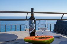 Apartamento em Torrox Costa - Penthouse Calaceite Blanco | Descanso com Vista Mar 180° perto de Nerja