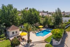 Villa em Almancil - Villa Caravela | 4 Quartos | Bonito Jardim | Almancil