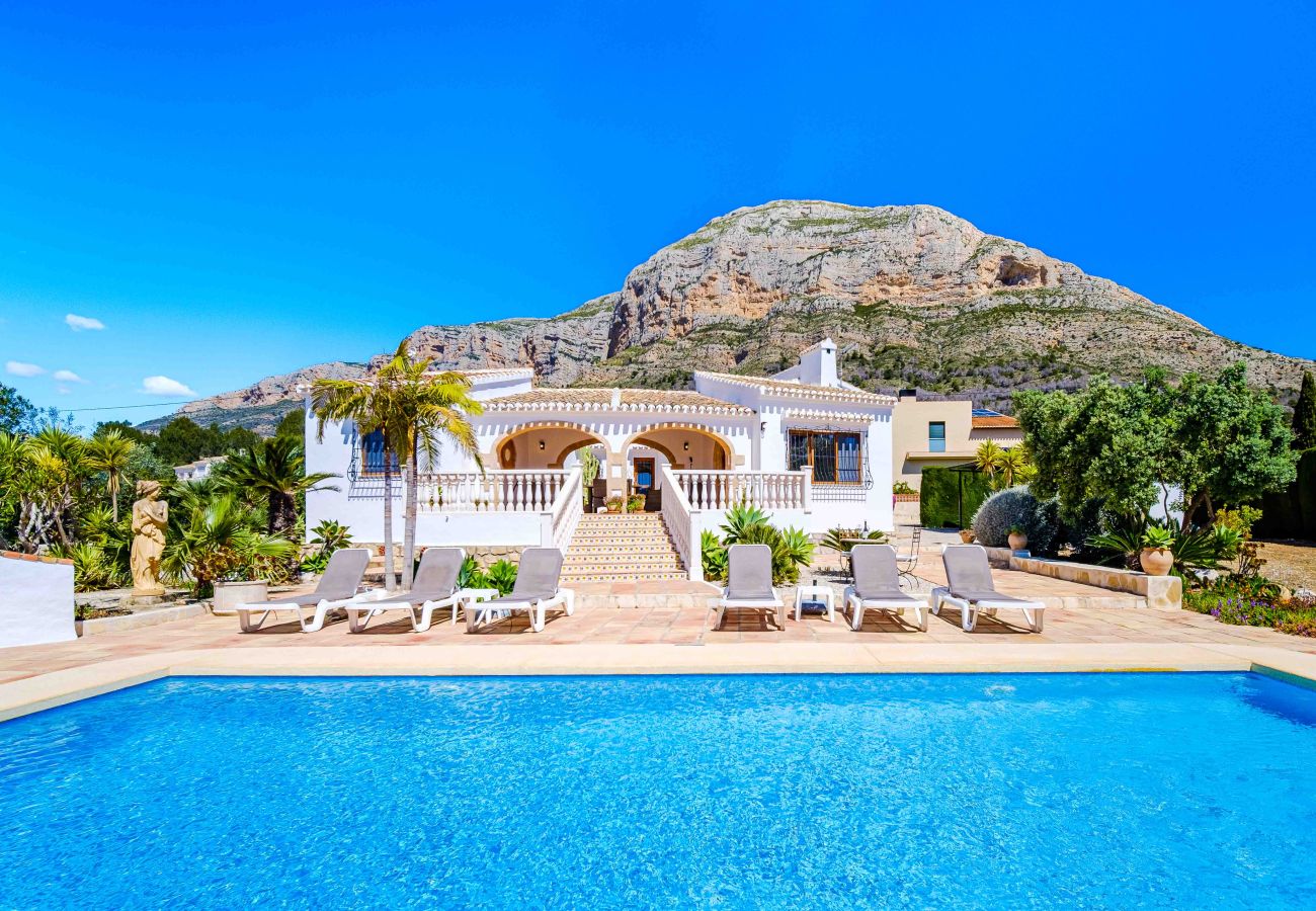 Villa em Javea / Xàbia -  Villa Llamedos Montgo Javea, Piscina privada