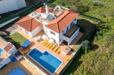 Villa em Albufeira - Villa Pacheco | 4 Quartos | Ao pé da praia | Olhos de Água