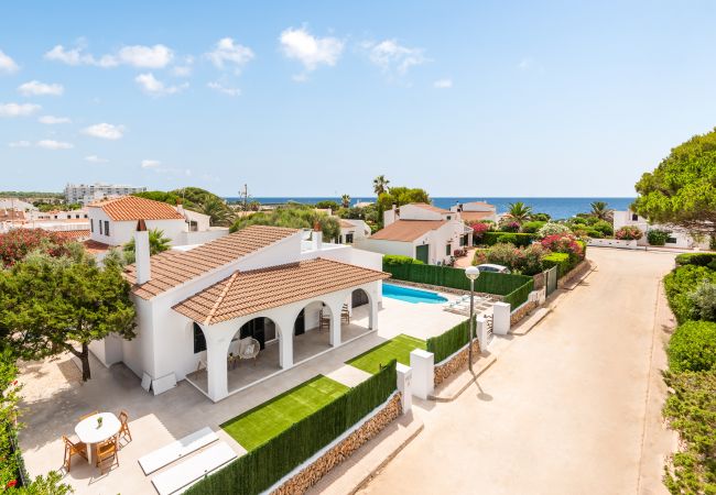 Villa em Cala´n Bosch - Rocas 