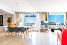 Apartamento em Marbella - Las Tortugas Marbella – Penthouse de Luxo com Vista Mar e Jacuzzi