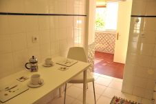 Apartment in Lisbon - Comfortable and stylish apartment, fully equipped, in Lapa in Lisbon