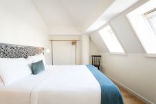 Apartment in Porto - Galerias Haute Couture Nightlife Flat