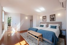 Apartment in Porto - Feel Porto Ribeira Vintage Duplex