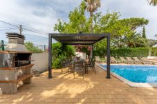 Villa in Almancil - Villa Jasmim | 4 Bedrooms | Sun Kissed | Almancil