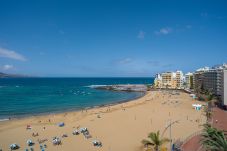 House in Las Palmas de Gran Canaria - Awesome beachfront terrace By CanariasGetaway 