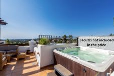 Apartment in Marbella - Las Tortugas Marbella – Luxury Penthouse with Sea Views & Jacuzzi