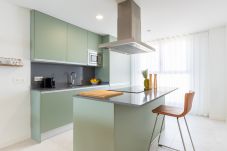 Apartment in Benalmádena - Bahia de Torrequebrada | Coastal Comfort & Sea Views