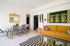 Terraced House in Las Palmas de Gran Canaria - Cosmopolitan Design by CanariasGetaway 