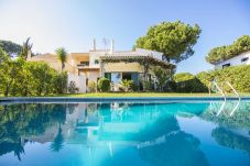 Дом на Vilamoura - Casa Clara | 4 Quartos | Piscina Privada | Vilamoura