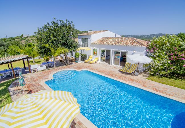 Вилла на Almancil - Quinta da Ilda | 6 Quartos | Casa Típica | Almancil 