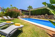 Вилла на Хавеа / Javea - Villa Abaesko, con Jardín y Piscina Privada