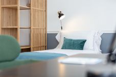 Квартира-студия на Porto - Feel Corporate Housing Marquês Garden View