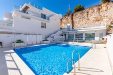 Апартаменты на Benalmádena - Blossom - Modern 2 bedroom apartment within walking distance to Benalmadena Pueblo