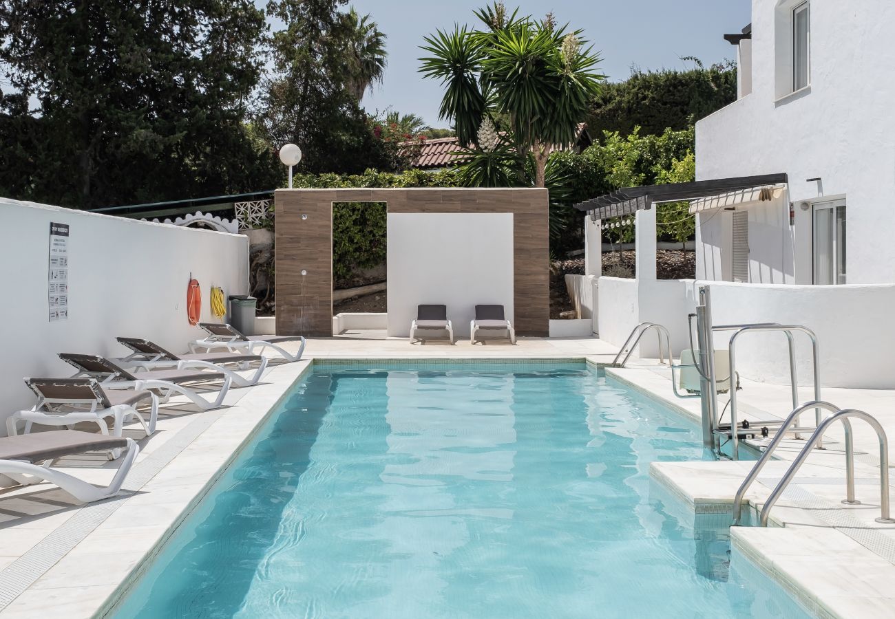 Апартаменты на Марбелья / Marbella - Residencia Ivy Puerto Banus | 2-bedroom apartment in Marbella